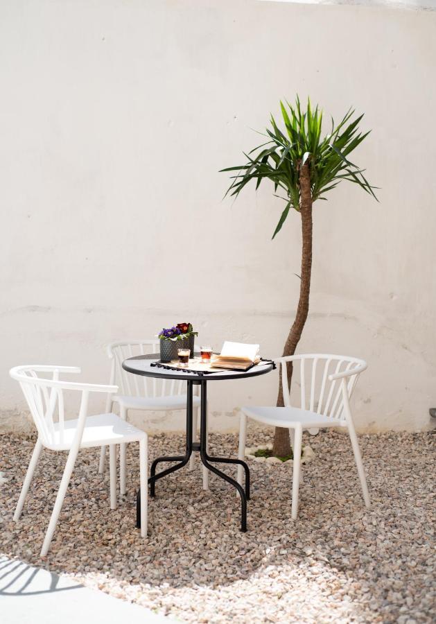Patio Apartment Near Metro & Acropolis Athen Eksteriør bilde