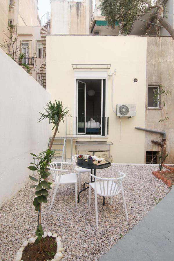 Patio Apartment Near Metro & Acropolis Athen Eksteriør bilde